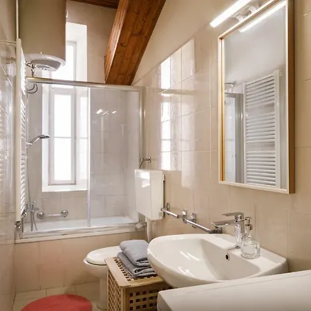 דירה Amphitheatre Premium With Seaview פולה