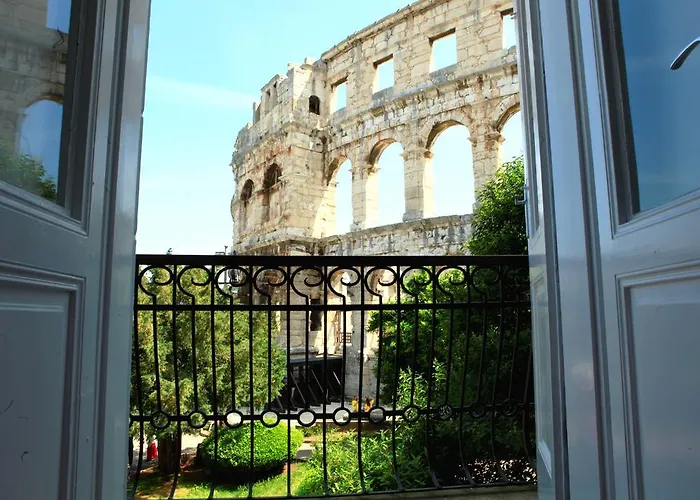 Appartement Amphitheatre Premium With Seaview Pula