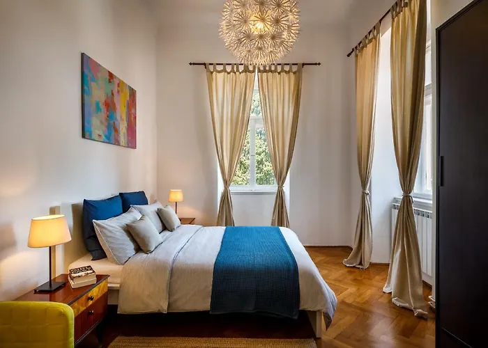 Amphitheatre Premium With Seaview