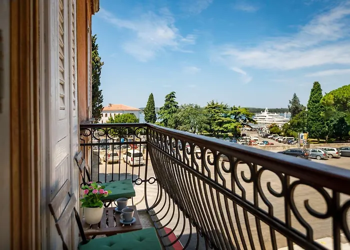 Amphitheatre Premium With Seaview Apartman